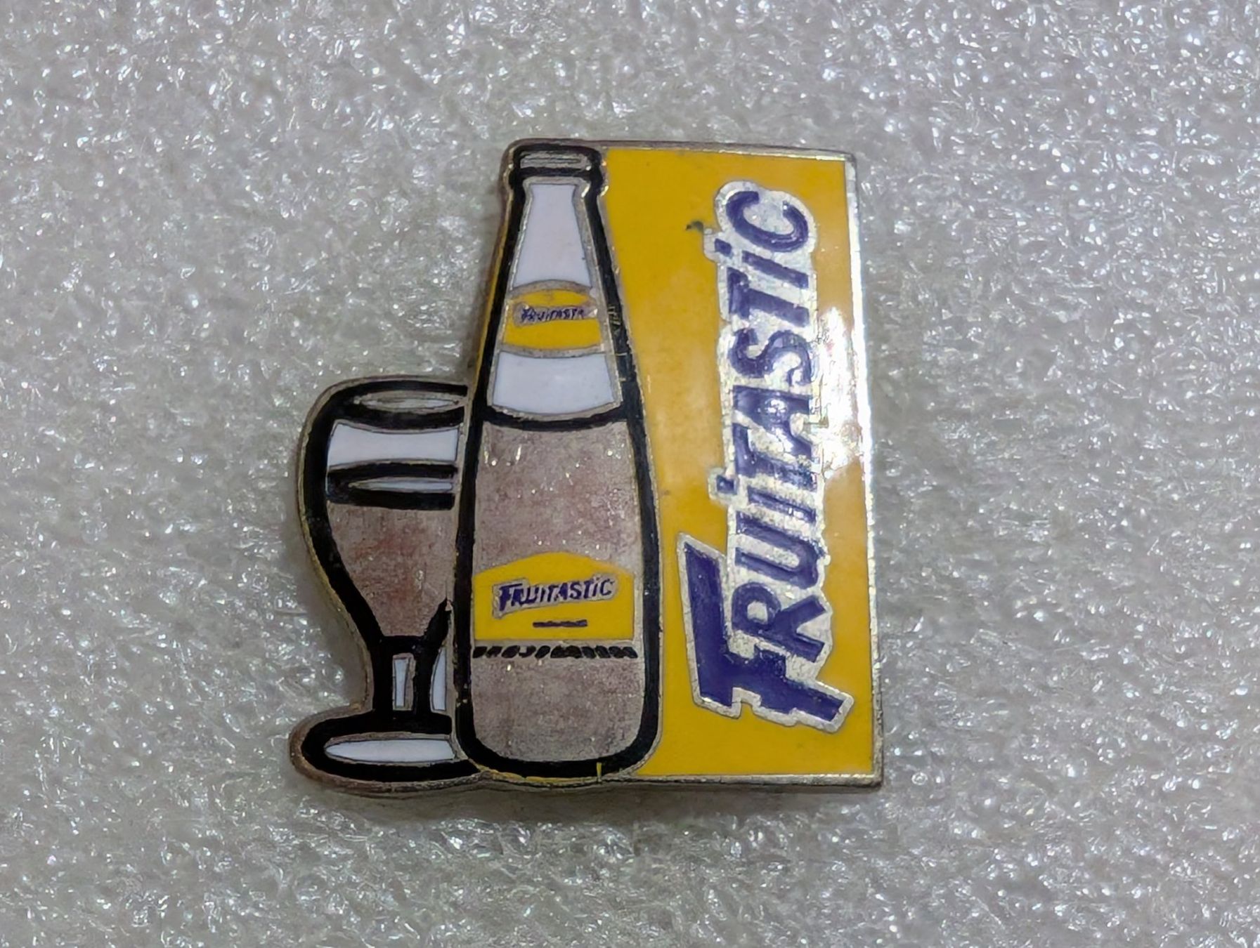 Placchette & Badge: Ansteckpin 196: Fruitastic – Usato da Oppligen venduto da Pin-Fall-Shop