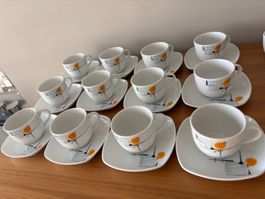Espressotassen mit Untertellern, 12 Stück und 3 Tassen dazu