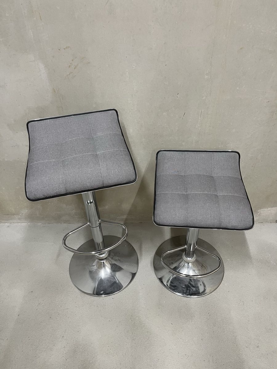 Hocker: Bar Hocker – Gebraucht aus Reinach BL von crazy_shirin 1