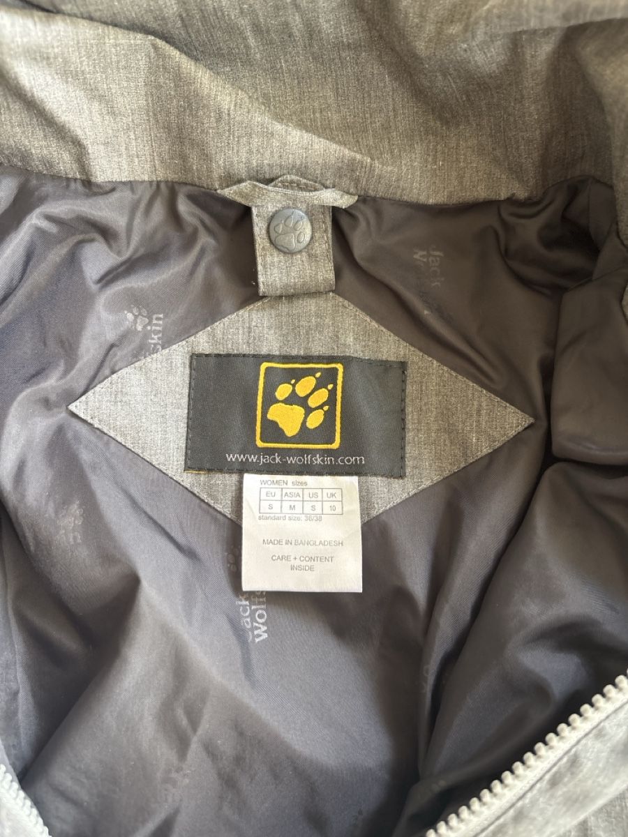 Jack Wolfskin Jacken: Jack Wolfskin Jacke Grösse S – Gebraucht aus Hinwil von eri_b76q 1