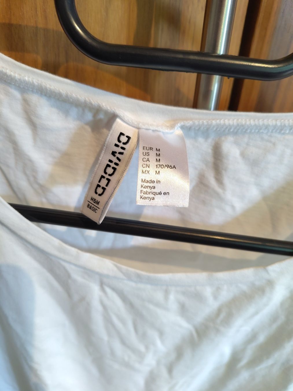 H&M T-shirt: 2 Basicshirts – Usato da Bern venduto da Linii 1