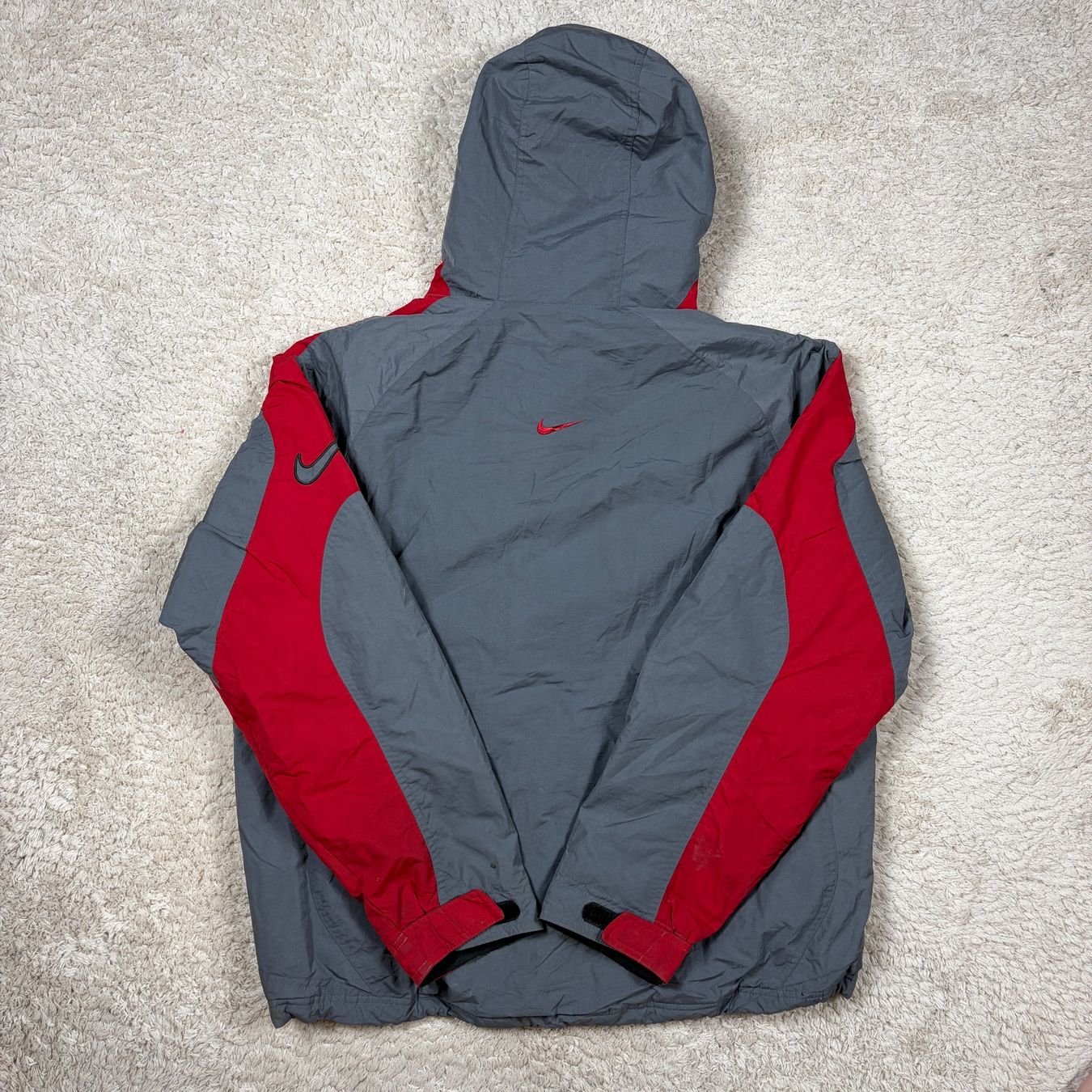 Nike Giacche: Blouson Nike Vintage gris - L – Nuovo (secondo la descrizione) da Hauterive NE venduto da Leo_o 7