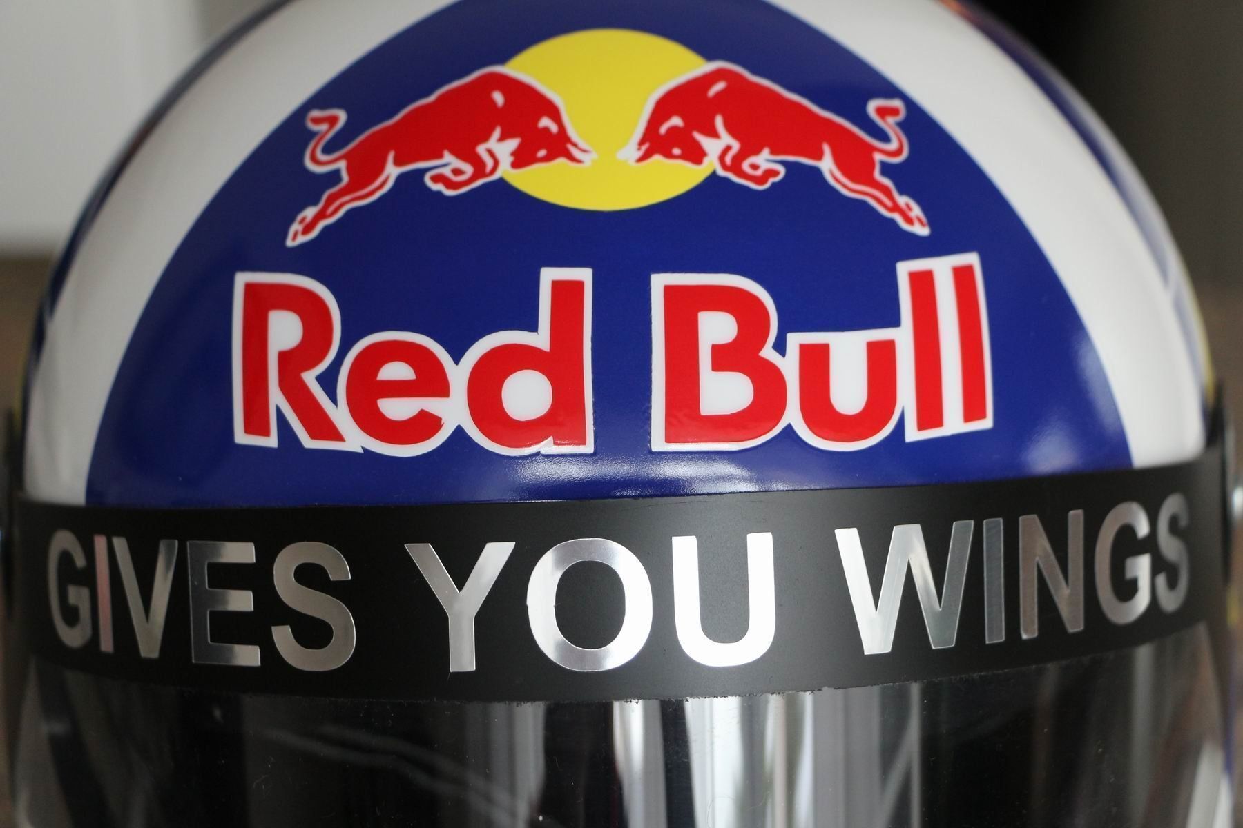 Caschi & visiere: David Coulthard Red Bull Helm – Nuovo (secondo la descrizione) da Mörschwil venduto da Ferrari-V8 4