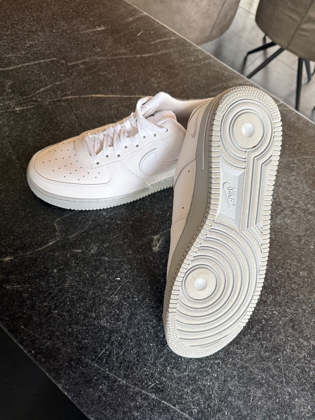 Nike Scarpe da uomo: Nike Air Force 1 – Nuovo (secondo la descrizione) da Wilderswil venduto da c-clan 1