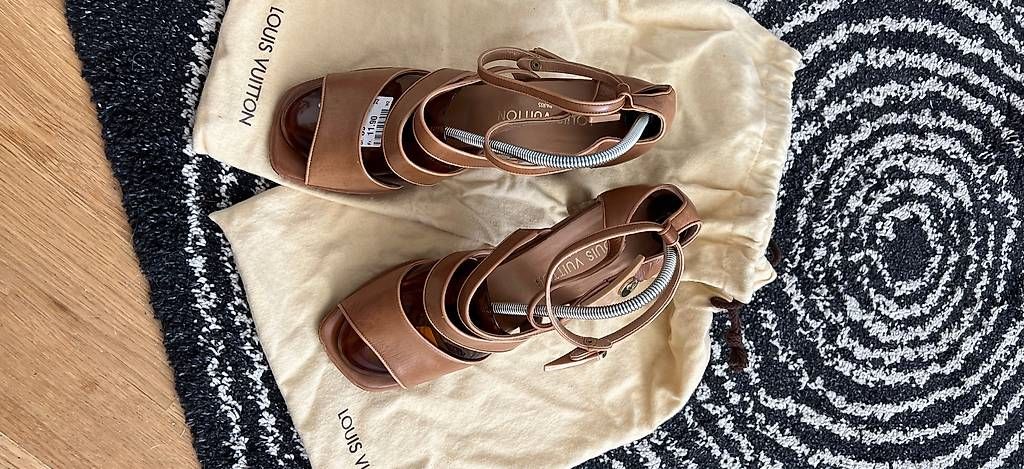 Louis Vuitton Damenschuhe: NEUWERTIG***Orig.Vuitton Sandale, Gr.40**TOP GESCHENK*** – Neu (gemäss Beschreibung) aus Zürich von Ceca52 3