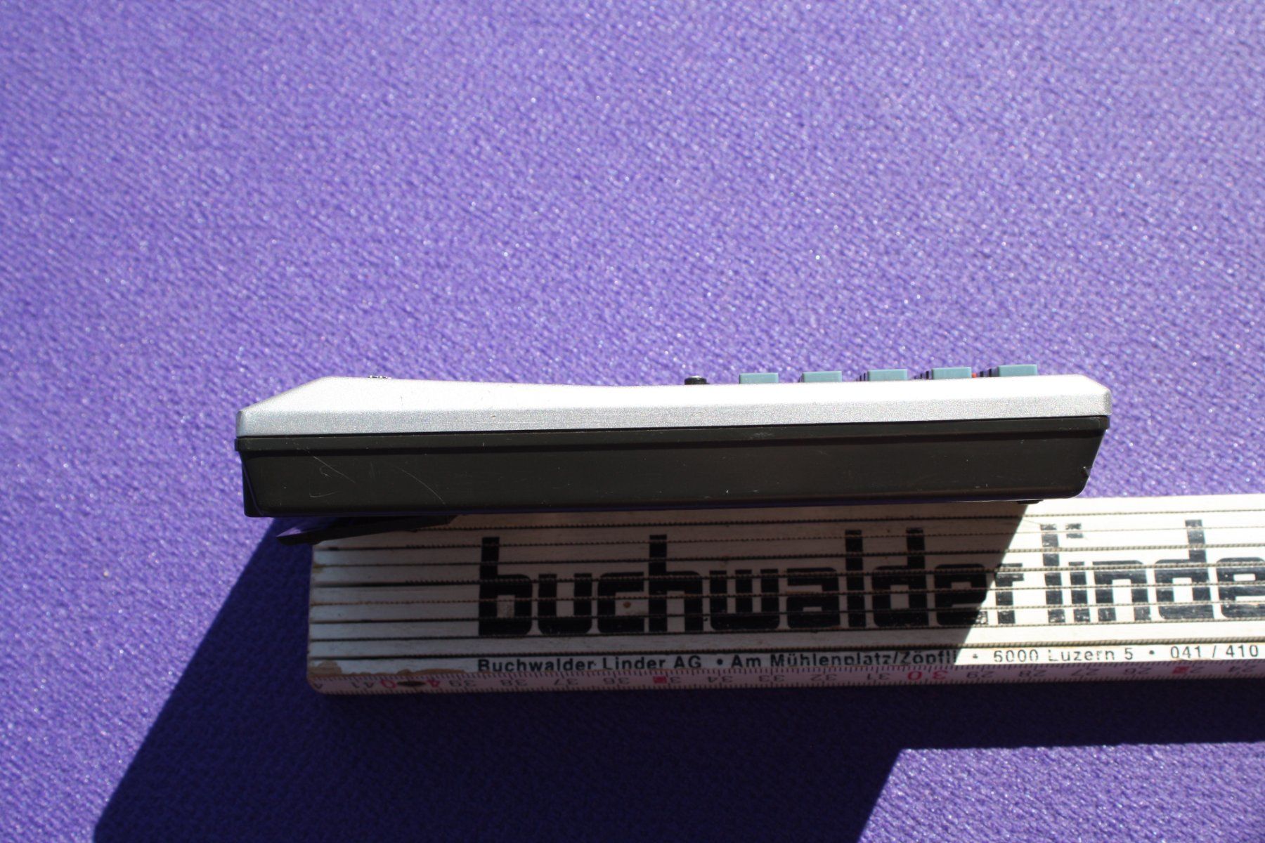 Sanyo Taschenrechner: SANYO VINTAGE LED TASCHENRECHNER – Gebraucht aus Wauwil von Pneuedy 4