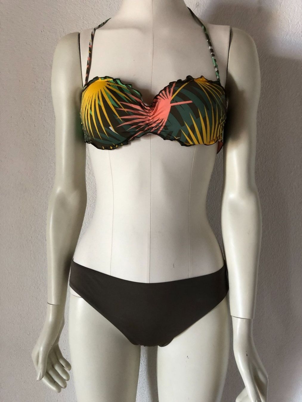 Badekleider & Bikinis: Bikini mit Soft-Cups ohne Bügel – Neu (gemäss Beschreibung) aus Contra von Oly_93