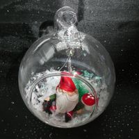Boule de Noël en verre avec un gnome + sapin, neuf