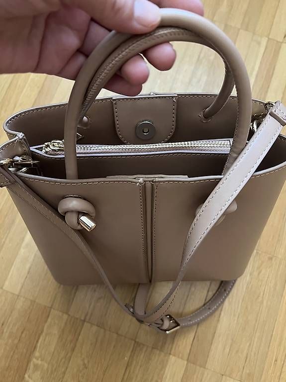 Sacs femmes: Beige Handtasche Zara – D'occasion à Urdorf par Marybyii 1