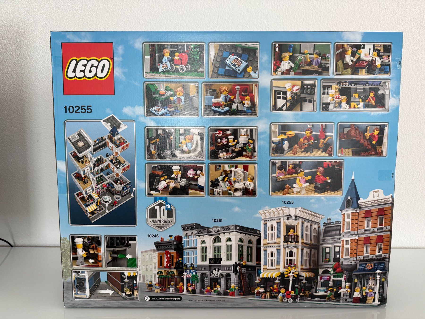 Lego Baukästen: LEGO® 10255 - Creator Expert - Stadtleben - NEU & OVP & EOL – Neu und originalverpackt aus Altstätten SG von onofrus 1