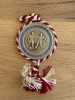 Sammlerstück: Vintage Medaille mit roter Quaste, Top! (54)
