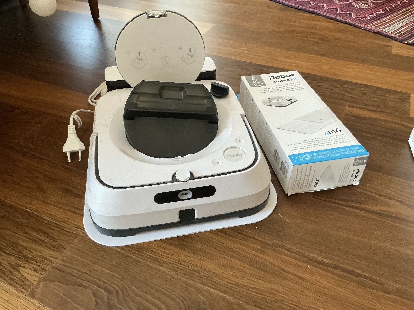 Irobot Aspirapolveri & Accessori: Robot® Braava jet® m6 Robot Mop – Usato da Zürich venduto da Chr_j229 2