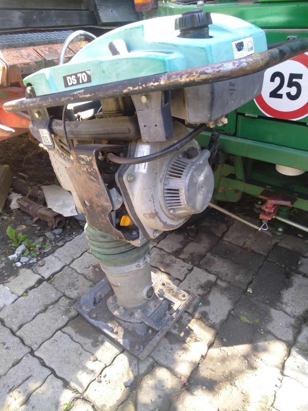 Wacker Neuson Tutte le macchine: Wacker Grabenstamper Diesel – Usato da Lauterbrunnen venduto da stasim95 1