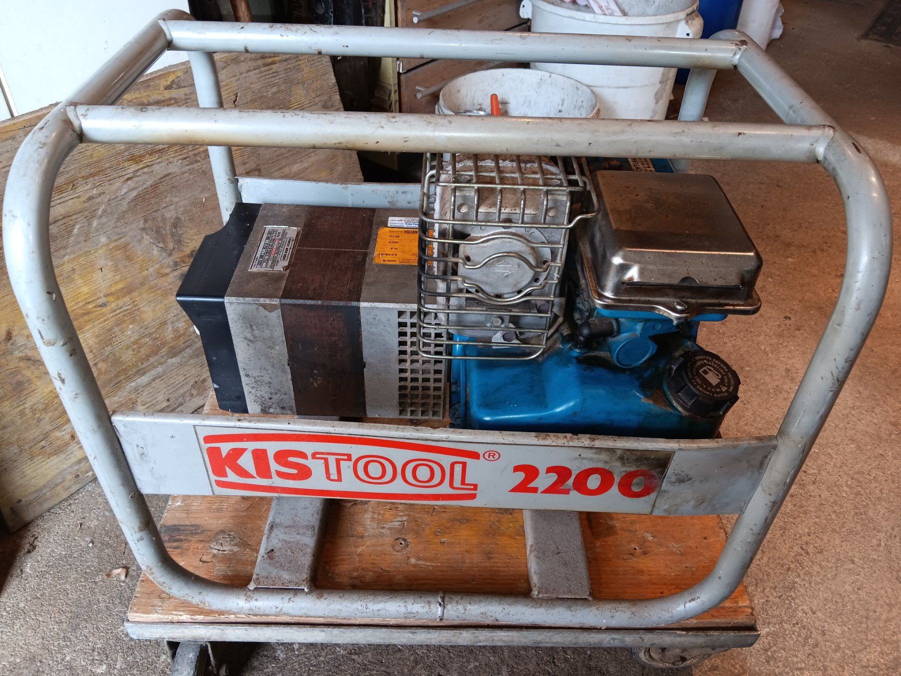 Generatori di corrente: Notstromgenerator KISTOOL 2200W – Usato da Dietikon venduto da Sauber64 6