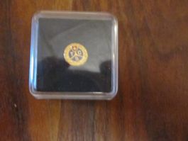 TCS Pin in Etui