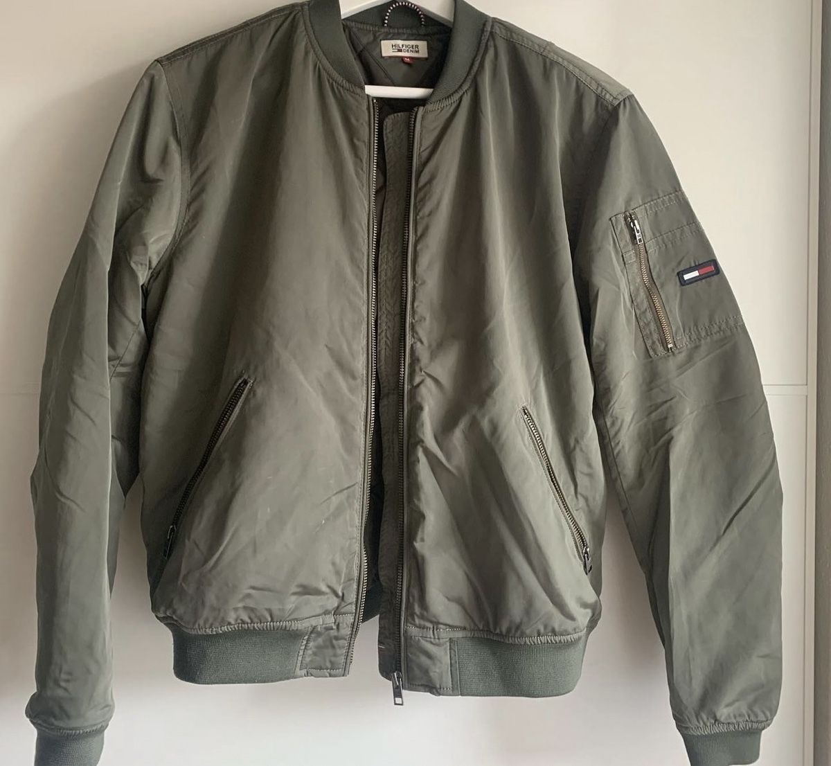 Tommy Hilfiger Giacche: Bomberjacke Tommy hilfiger – Usato da Männedorf venduto da giu_wm6d