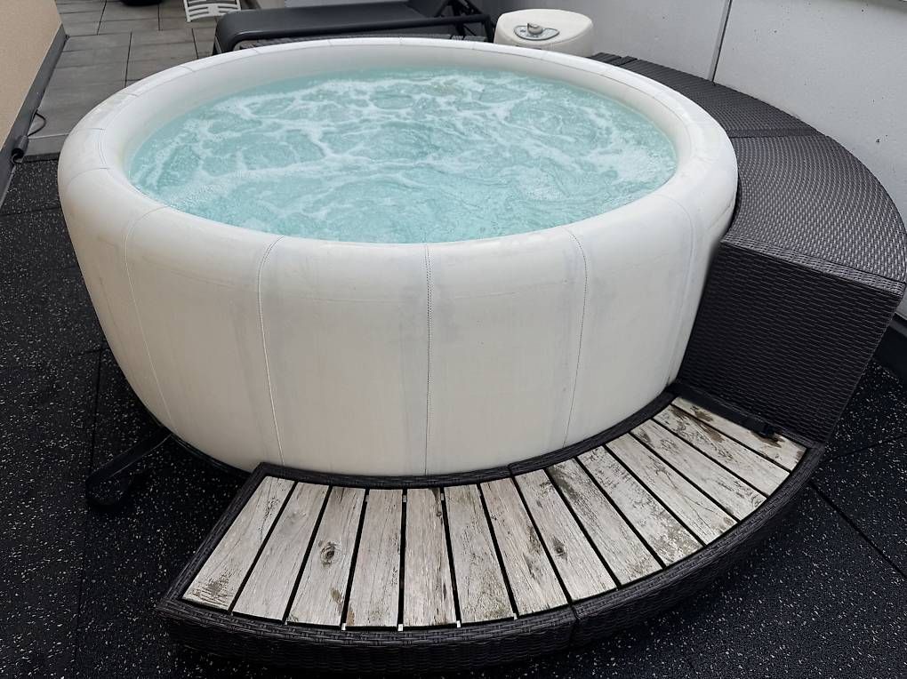 Whirlpool: Softup Poseidon White Whirlpool – Usato da Neuendorf venduto da Focus4