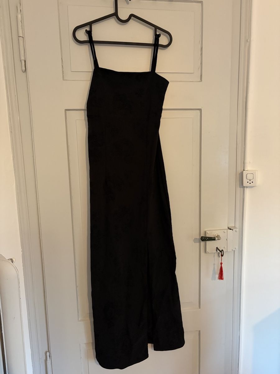 Orsay Vestiti: Schwarzes Kleid mit samt Drachenmuster Grösse S – Usato da Winterthur venduto da adanufer