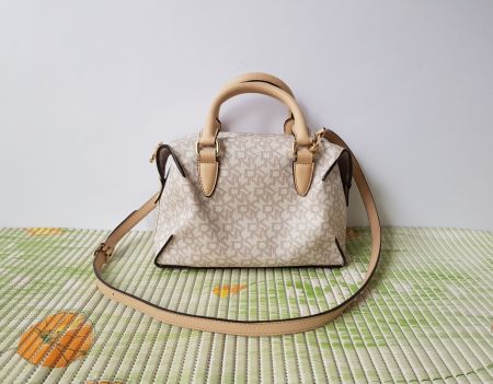DKNY Leder Handtasche *Neuwertig*