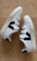 Veja Sneaker weiss/schwarz Klettverschluss neuwertig