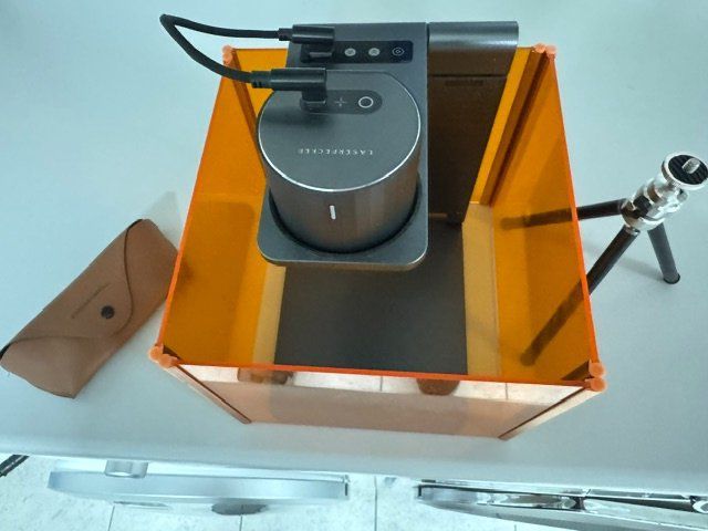 Piatti di portata: Gravieren auf div. Material – Usato da Koppigen venduto da Gerhard1