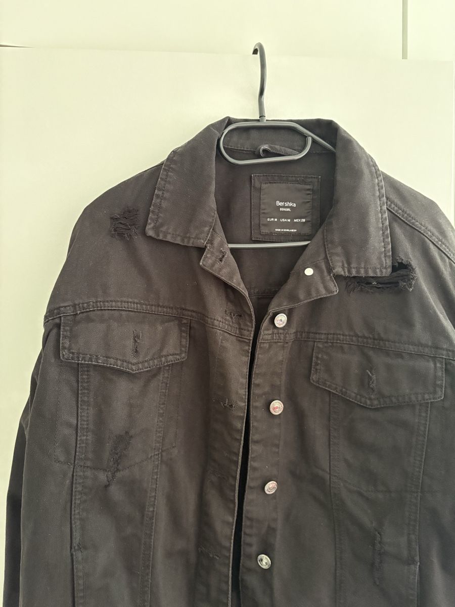 Bershka Jacken: Damen Jeansjacke,Gr.M;Bershka – Gebraucht aus Winterthur von Nena222 1