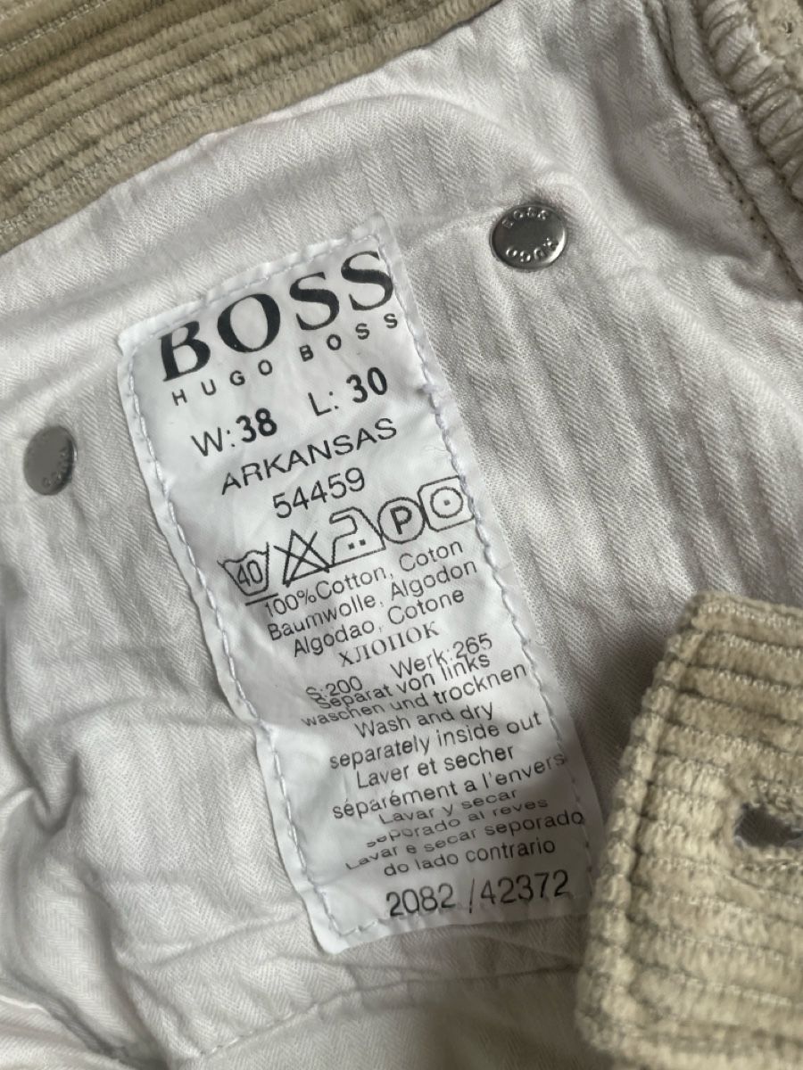Hugo Boss Pantaloni: Boss Cordhose beige – Usato da Freidorf TG venduto da ibipatria 2