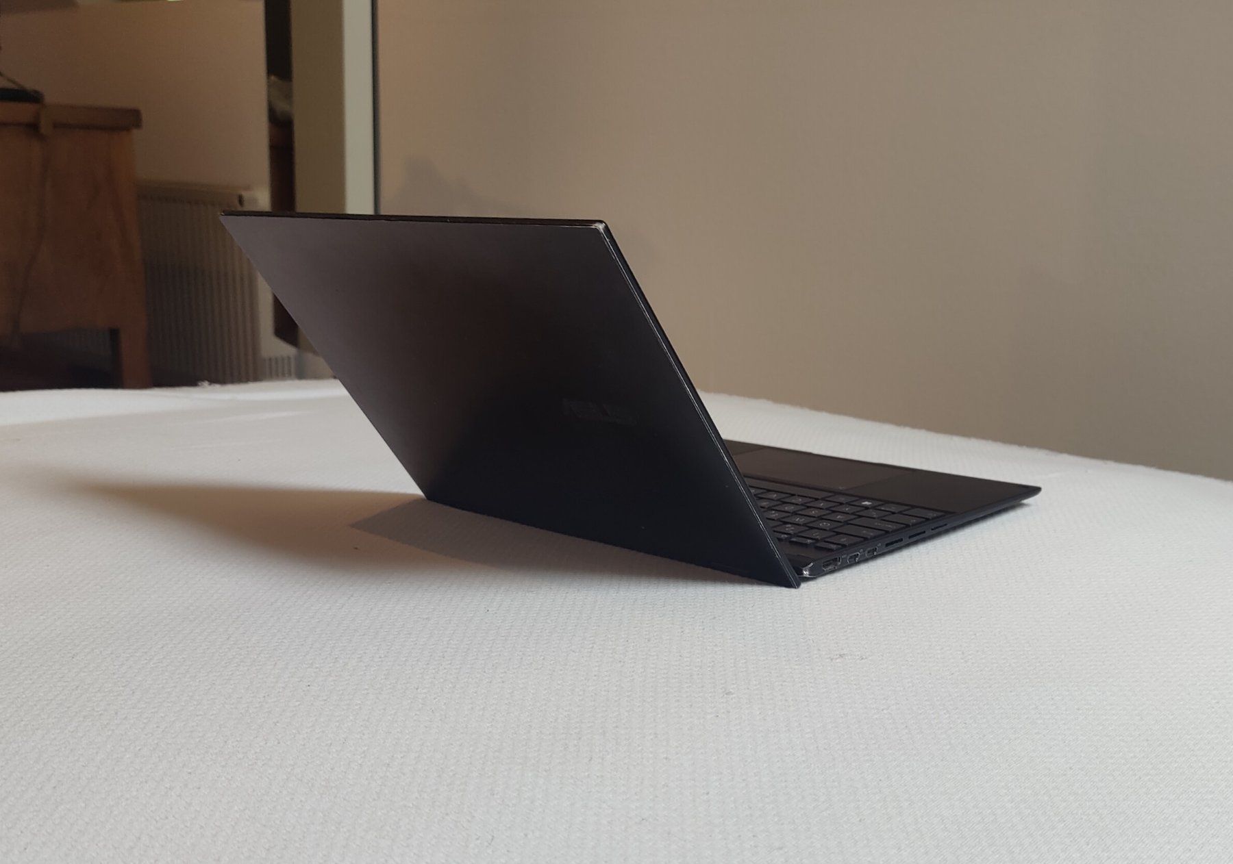 Asus Notebook: ASUS Zenbook 14 OLED UN5401Q – Usato da Basel venduto da iiciva 2