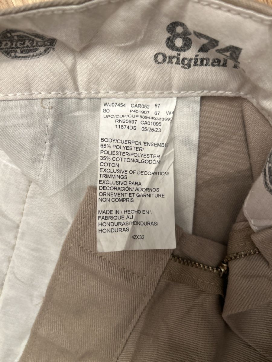 Dickies Hosen: Dickies 874 Hose beige Grösse 42/32 – Gebraucht aus Luzern von ThrowbackVintage 1
