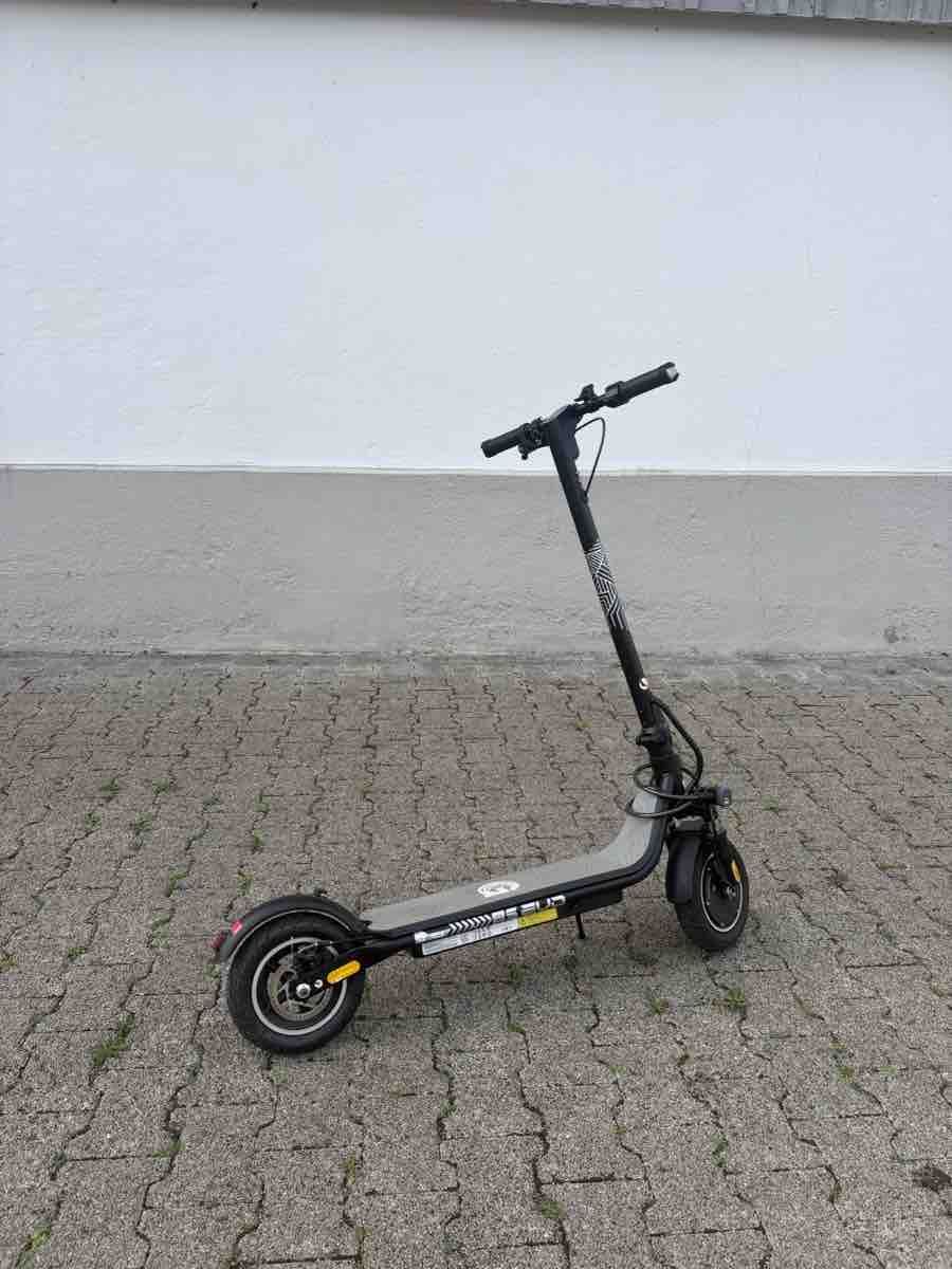 Elektromobile: Electric scooter - Acceptable Condition – Gebraucht aus Fällanden von flh_mx2r