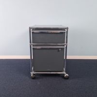 USM Haller Korpus A6/A4 Anthrazit