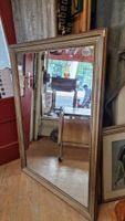 Grosser Antike Wandspiegel