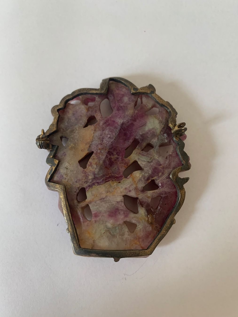 Spille & Fermagli: Antike chinesische Amethyst Brosche – Usato da Basel venduto da Amechan. 2