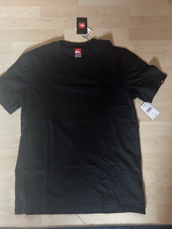 T-Shirt Quiksilver schwarz Grösse M mit Etikett