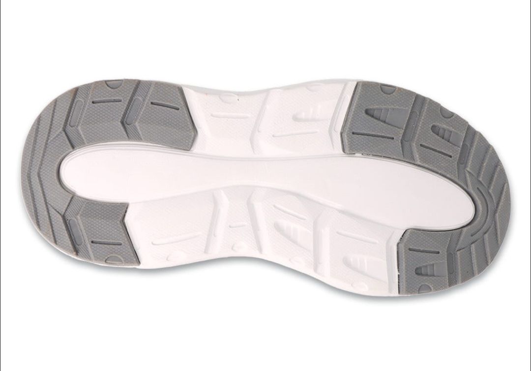 Chaussures garçon: Jungen Sneaker Gr. 27 - Neu – Neuf avec emballage d'origine à Flumenthal par KET25_ch 4