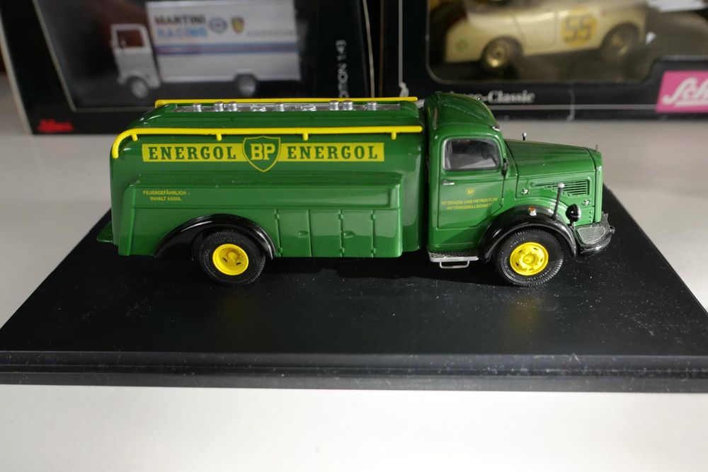 CAMION SOMUA JL 19 Livraisons Bp Energol Au 1/43 Garage Moderne Par Ixo