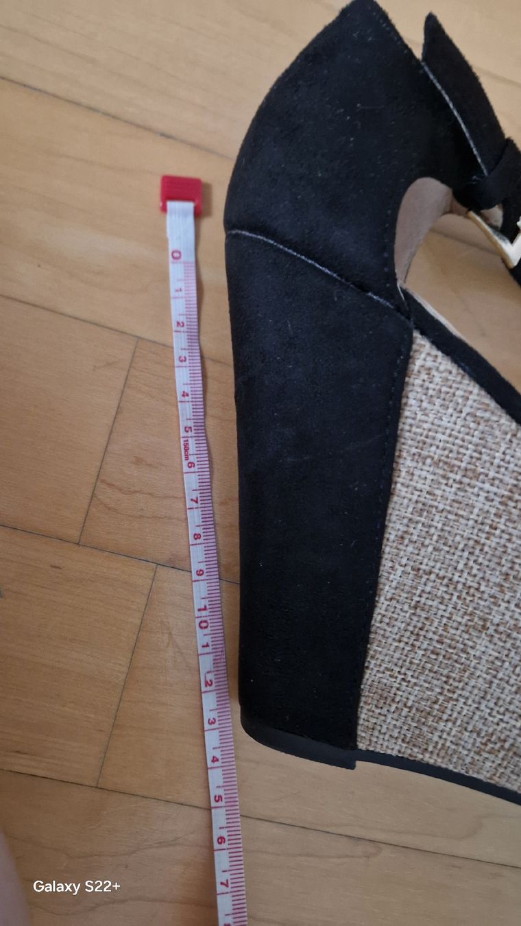 Scarpe da donna: Schuhe mit schwarzem Keil Größe 38 Piplar – Usato da Uetikon am See venduto da val_5xsw 6