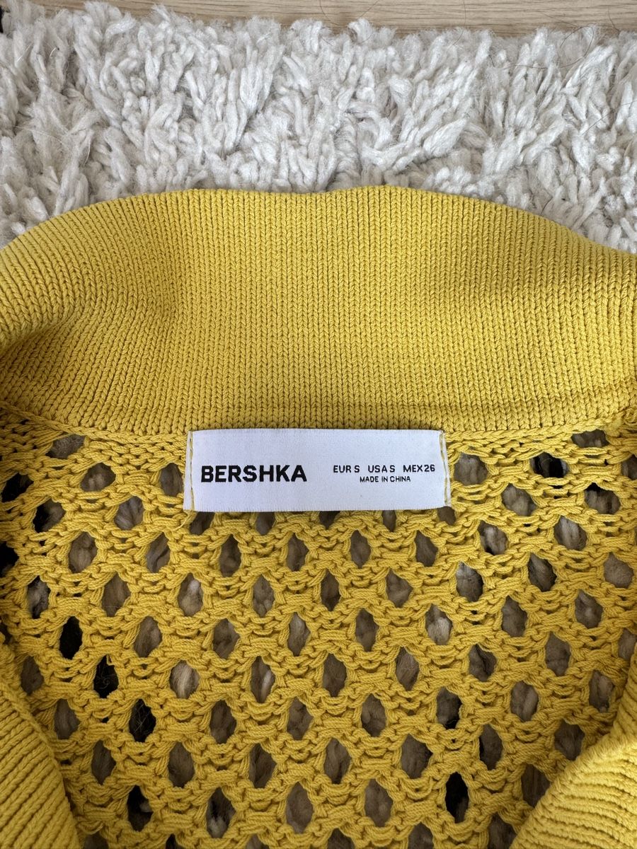 Top: Cooles Top Grösse S Neuwertig! – Usato da Buchs ZH venduto da crazyhandbaggirl123 1