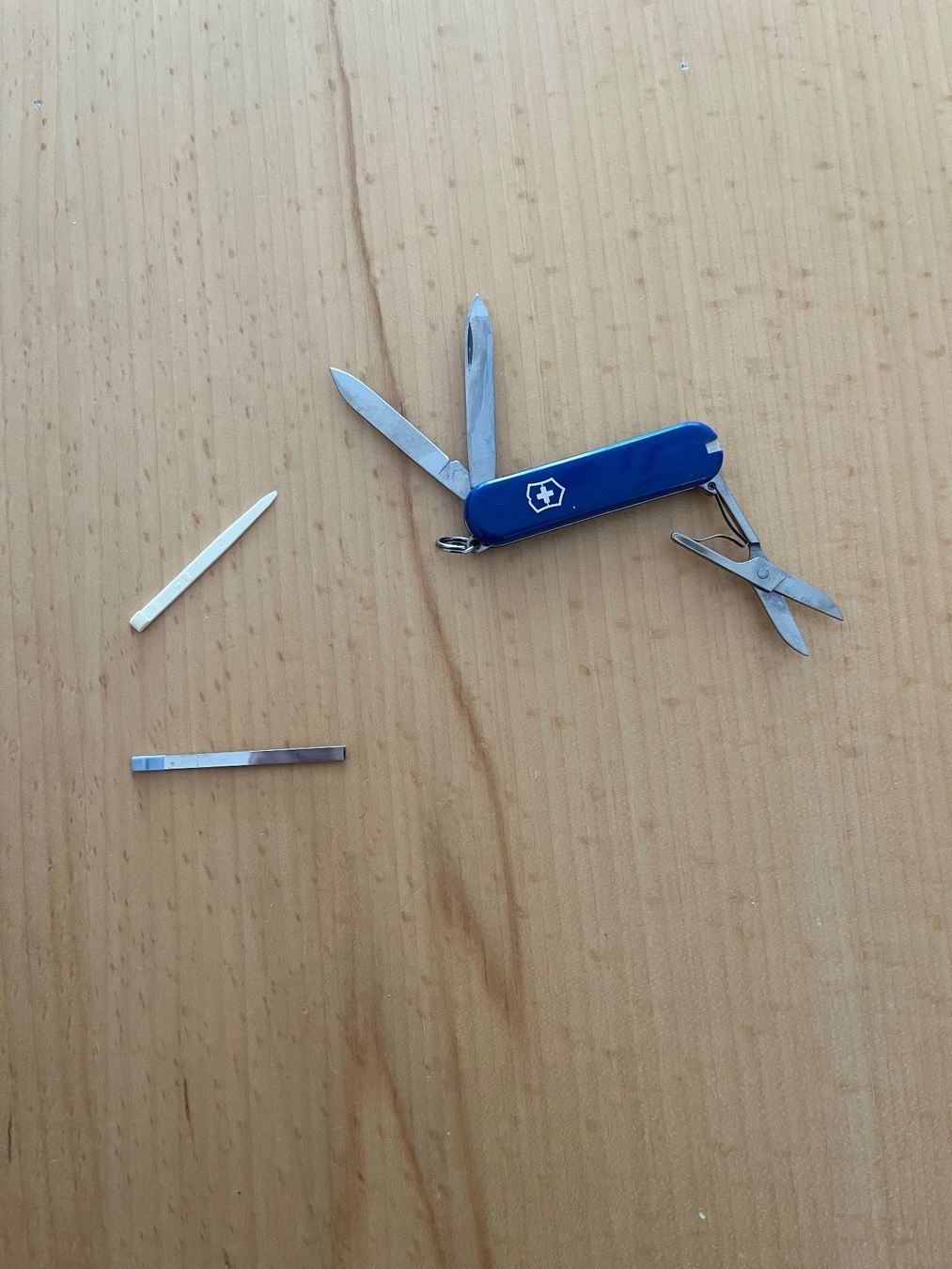 Coltelli tascabile: VICTORINOX Messer klein – Usato da Jona venduto da tissot8645 2