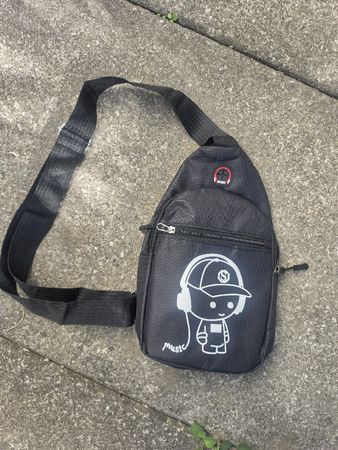 Crossbody-/Sling-bag | NEU