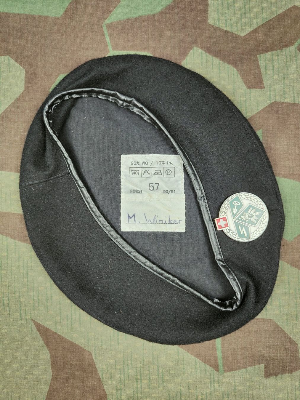 Schweizer Armee Uniformi: Béret Ord. 1972, Versorgungsschule Bern 73/273 – Usato da Bauma venduto da SwissMilitaria 3