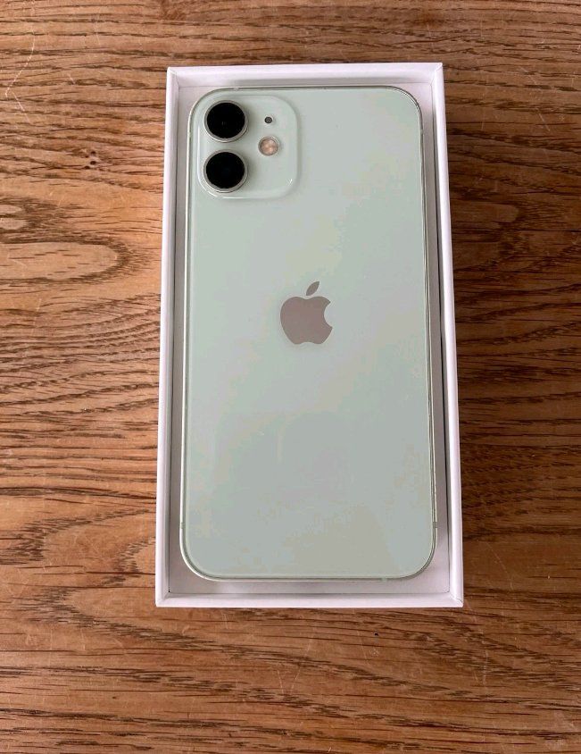 Apple Handys / Smartphones: iPhone 12 Mini (64GB) Akku 95% – Gebraucht aus Luzern von Waince786