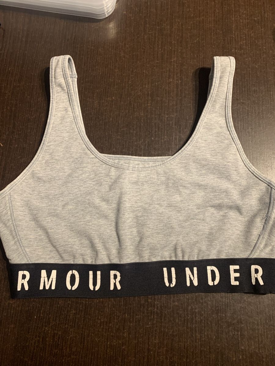 Sonstige Unterwäsche: Brassière taille S/M – Gebraucht aus Domdidier von qatar1973
