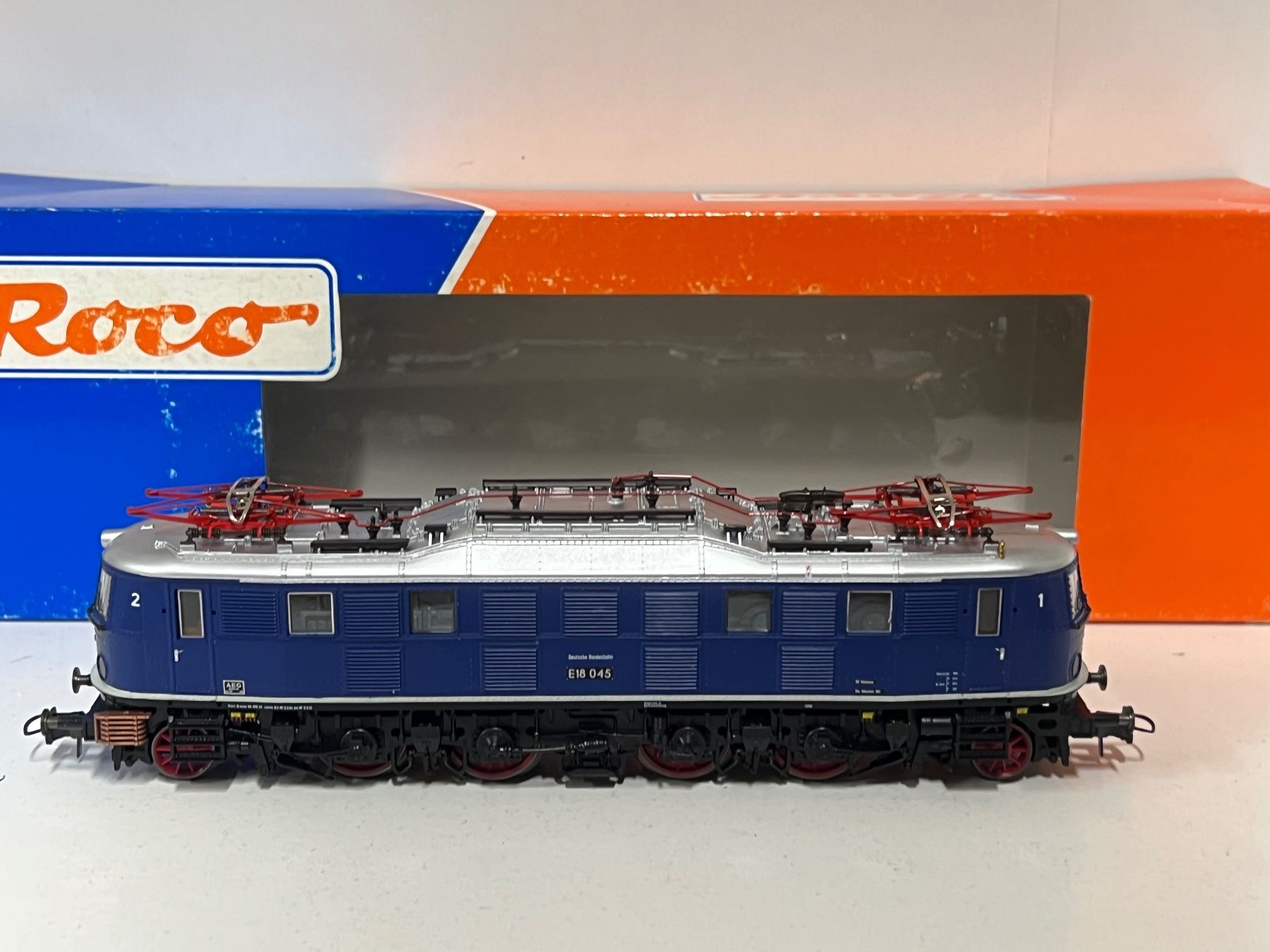 Roco Modellini di ferrovie: Roco 43972 DB E 18 AC Analog H0 – Usato da Geroldswil venduto da TopTrain54 1