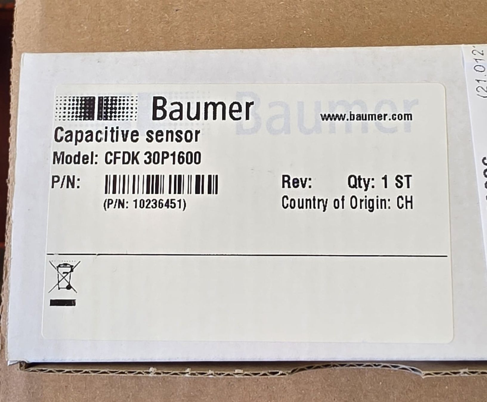 Componenti elettronici: *NEU Baumer CFDK 30P1600 Capacitive Level Sensor PNP NO 15mm – Nuovo e nell'imballaggio originale da Fraubrunnen venduto da wol_ql9p 1