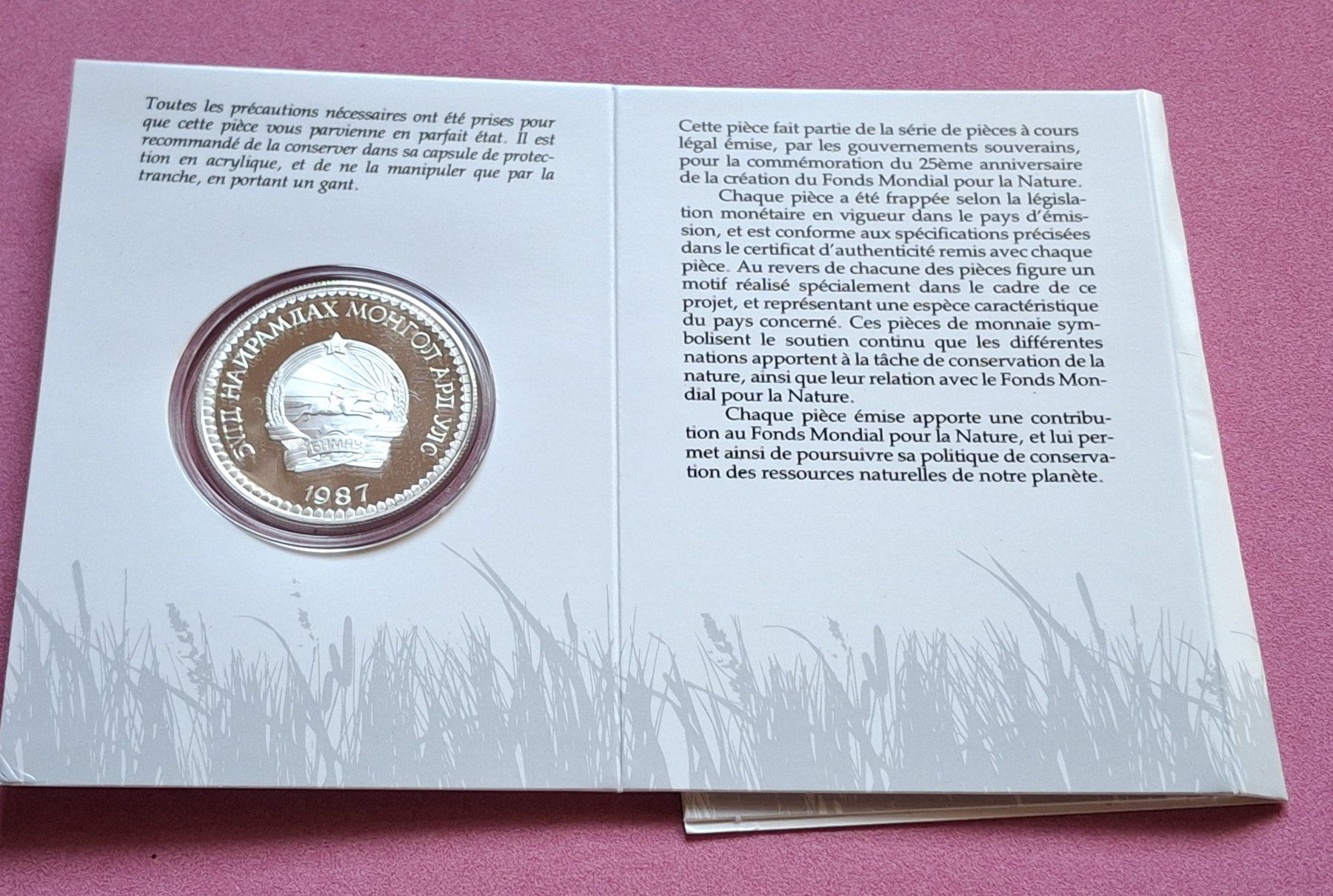 Tutti le monete: MONGOLEI - 25 TUGRIK 1987 - SCHNEELEOPARD – Nuovo e nell'imballaggio originale da Boniswil venduto da dpd4coins 2