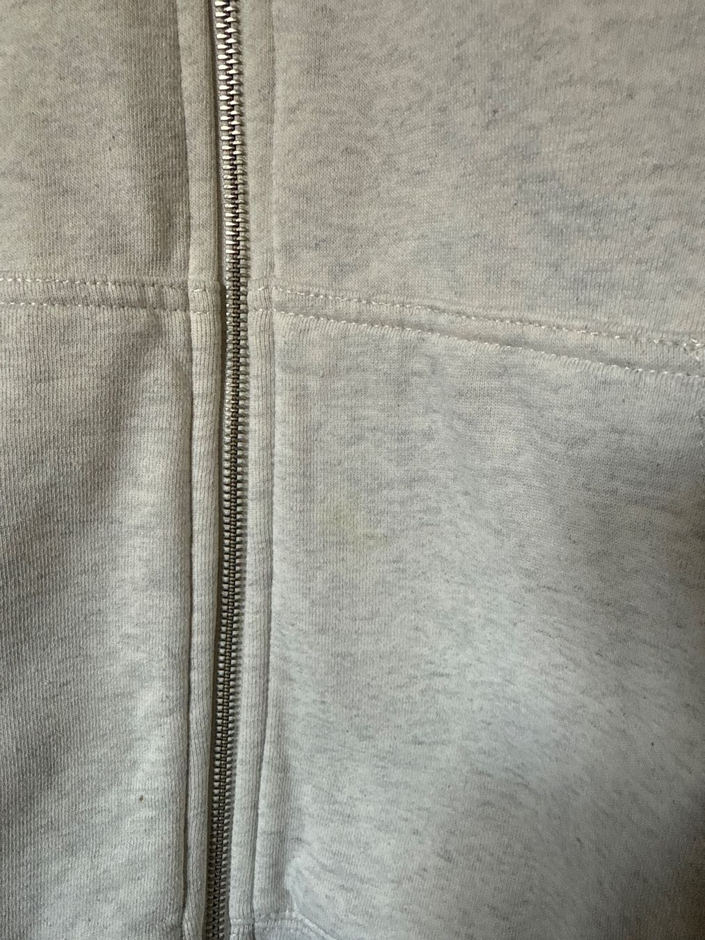 Brandy Melville Giacche: Brandy Melville zip Hoodie – Usato da Basel venduto da jetzt-wird-gemistet 4