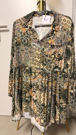 Schickes Langarm-Kleid im Ethno-Look, Gr. M, 🍄