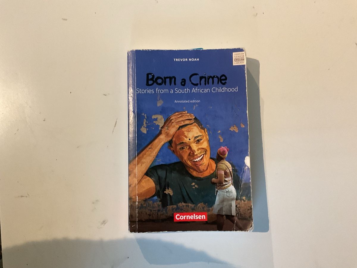 Libri: Born a Crime, Englisch Buch  – Usato da Rüti ZH venduto da lua_99pv