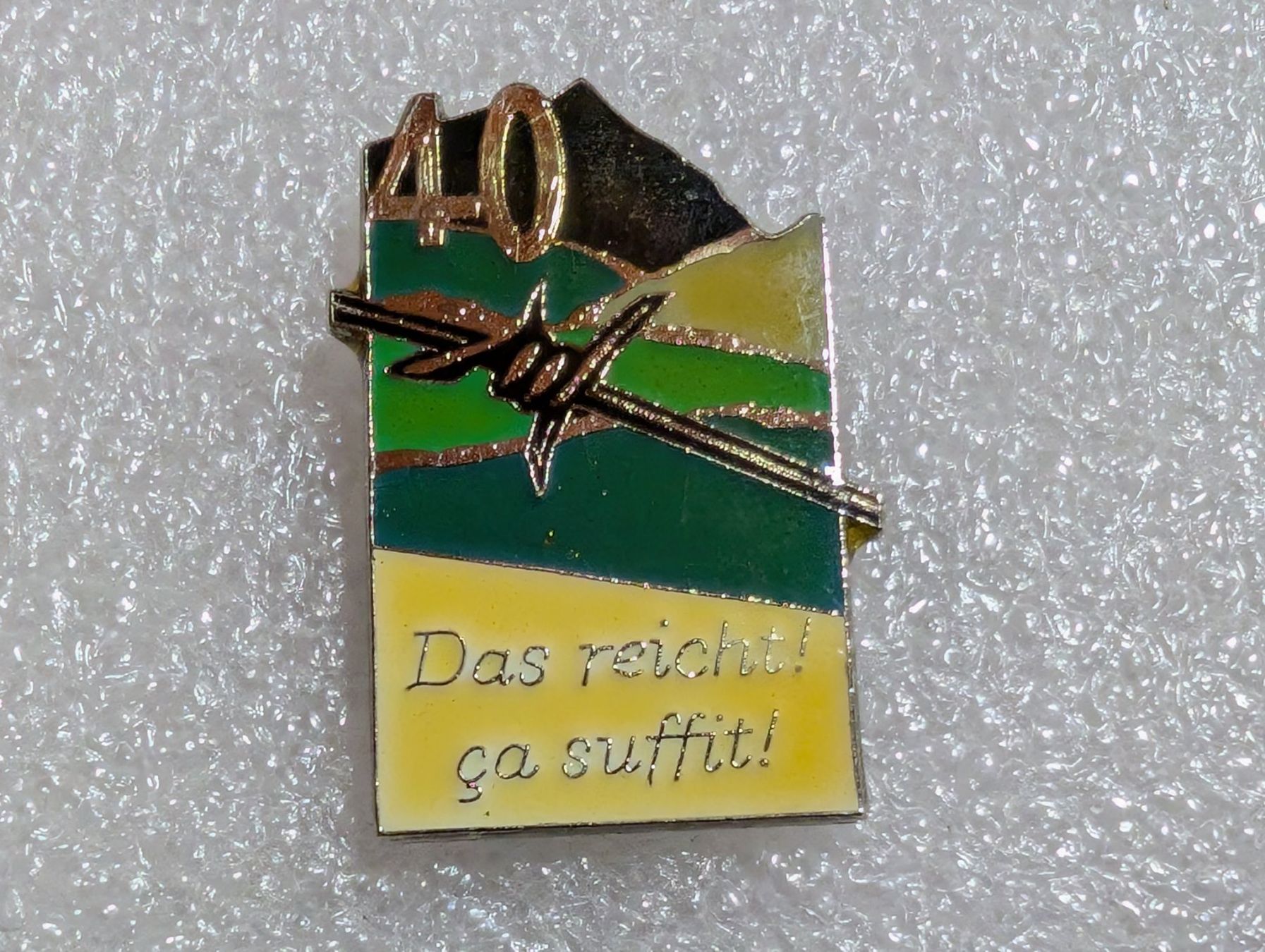 Placchette & Badge: Ansteckpin 262: Das reicht – Usato da Oppligen venduto da Pin-Fall-Shop